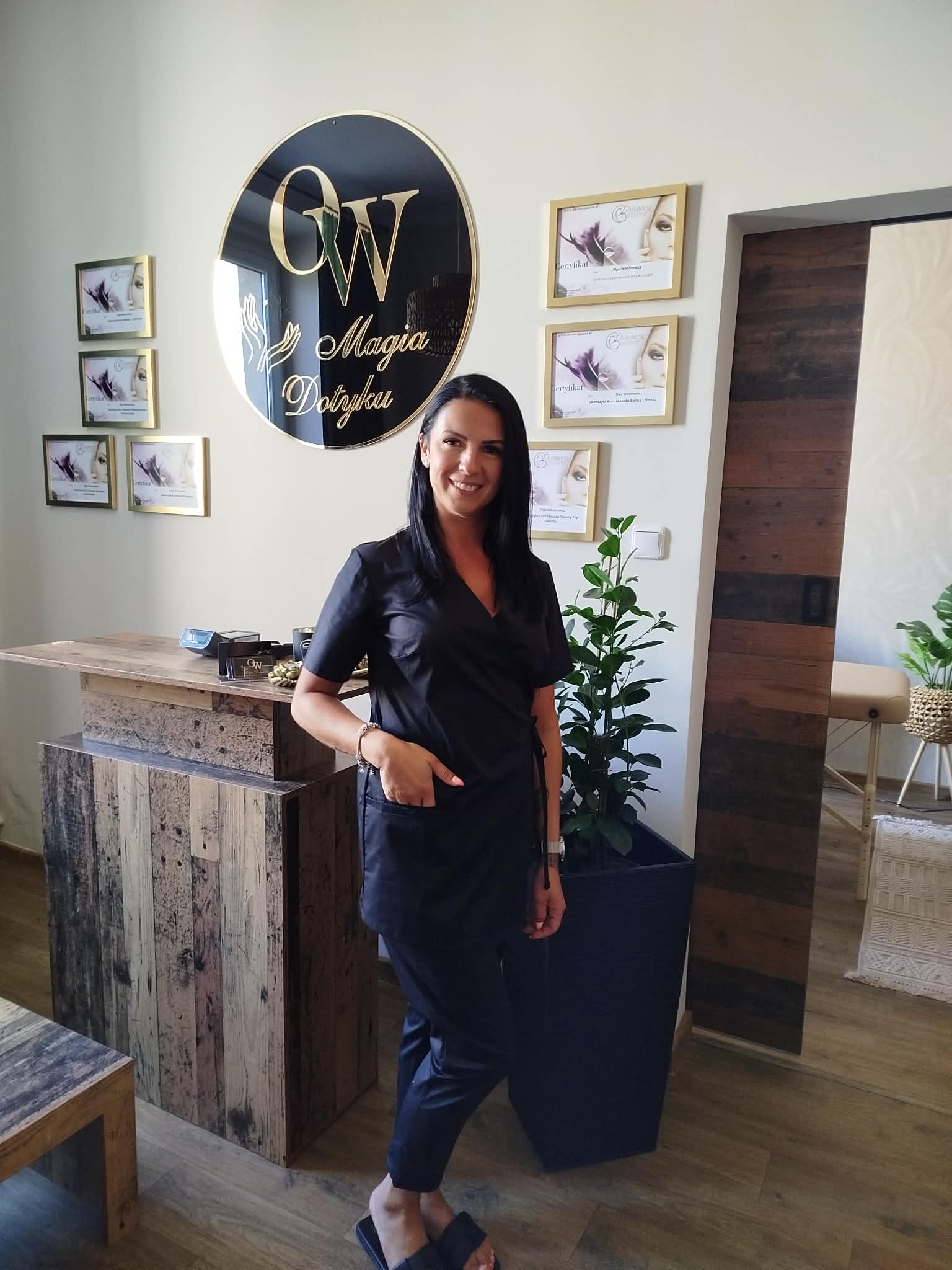 Olga Wiktorowicz w salonie masażu OW Magia Dotyku